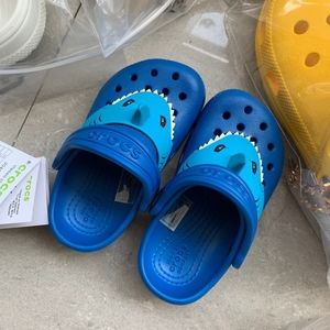 Crocs